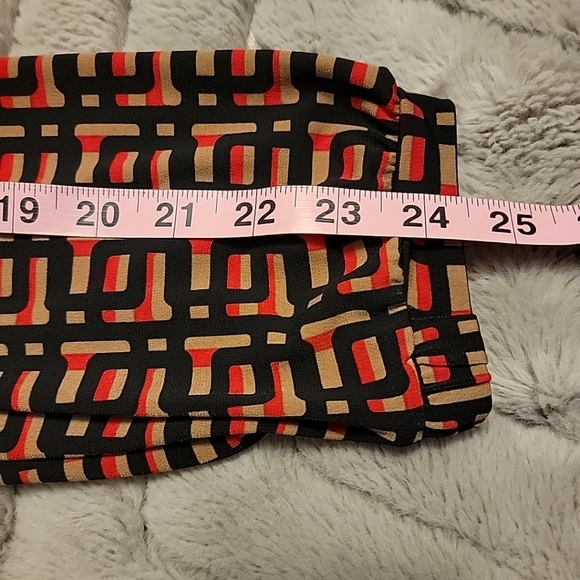 Anne Klein Size L Top Long Sleeve Elastic Cuffs Multicolor Gold Hardware Detail - Picture 11 of 12